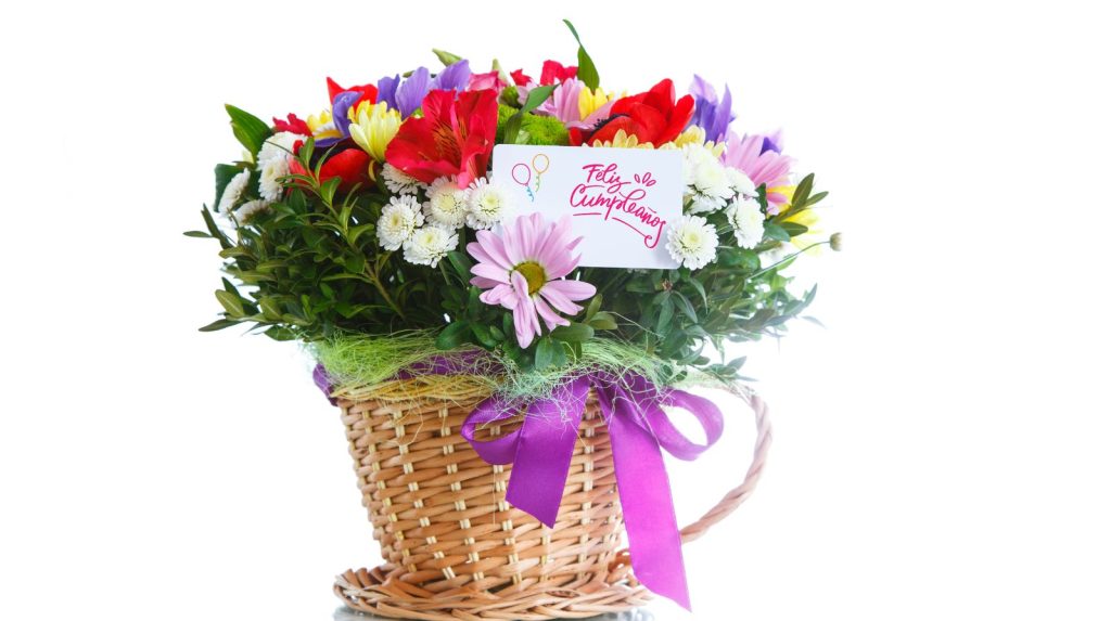 Ramo de flores variadas con mezcla de colores para cumpleaños