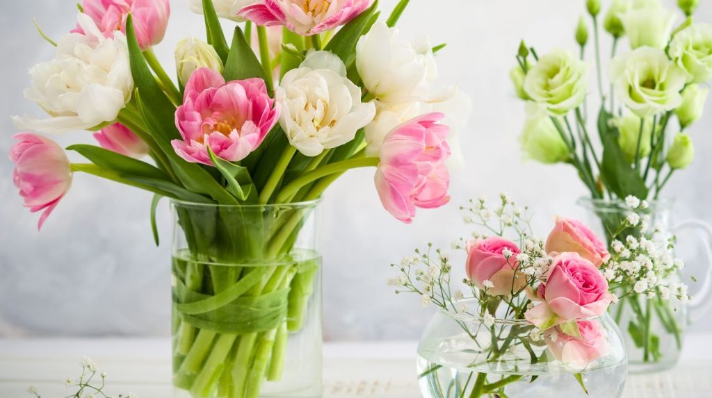 Ramo de flores con colores poco adecuados para un cumpleaños