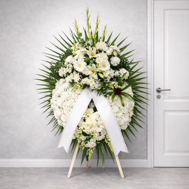 Corona de flores blancas Corona para funeral en color blanco con dos cabeceros