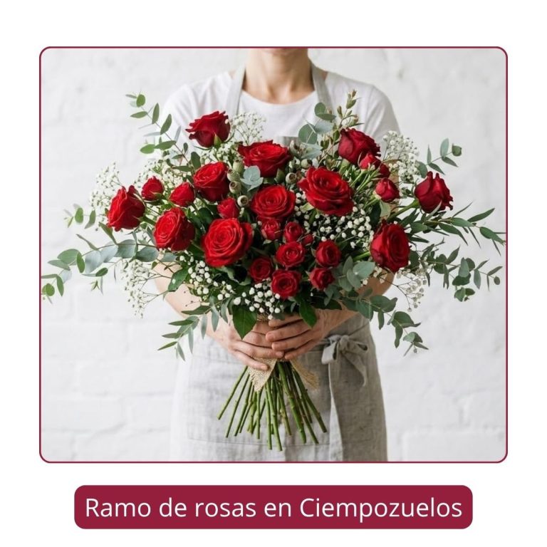 Mujer sosteniendo un gran ramo de rosas rojas naturales, con paniculata y verdes variados. Envío a Ciempozuelos